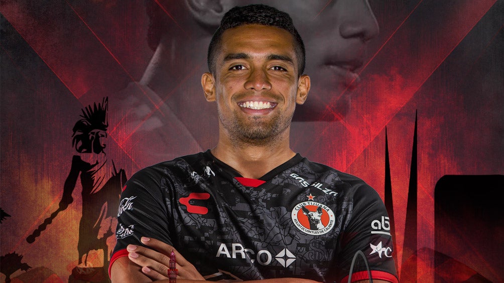 Mauro Manotas Paéz, presentado con Xolos