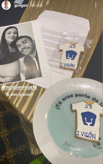 Vigón presume el regalo de sus familiares