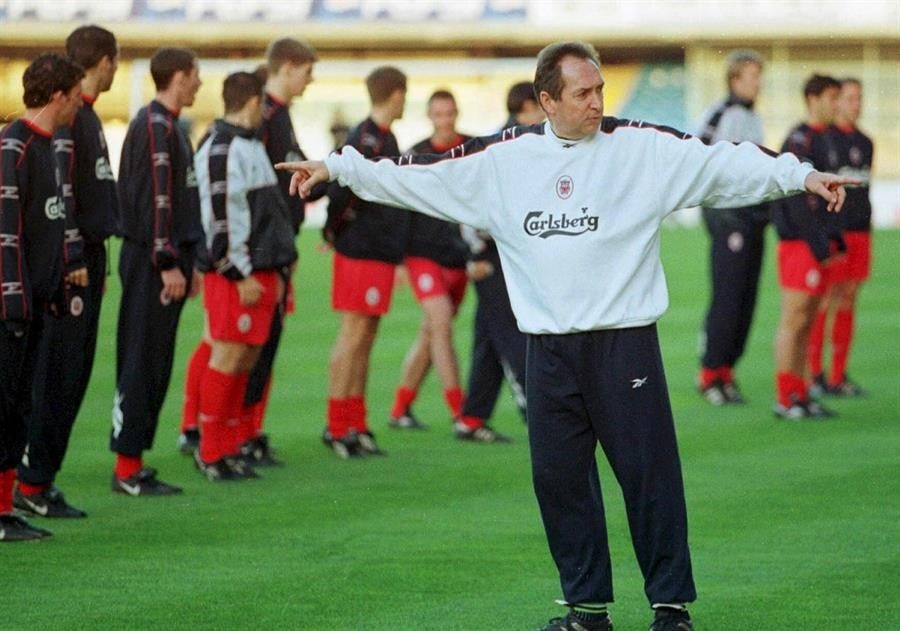 Gérard Houllier en su paso por Liverpool