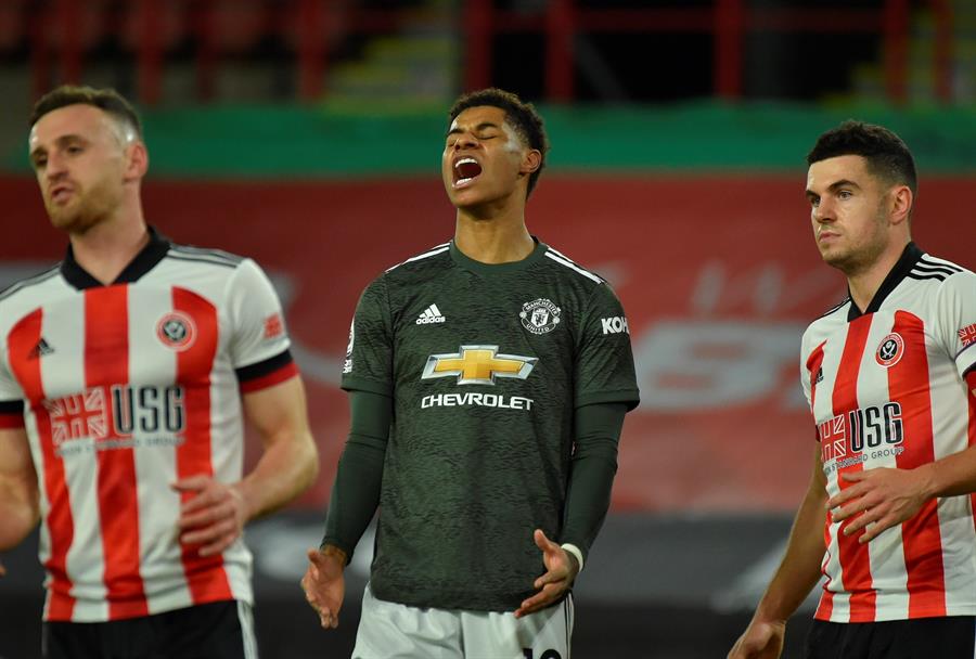 Marcus Rashford ante Sheffield United