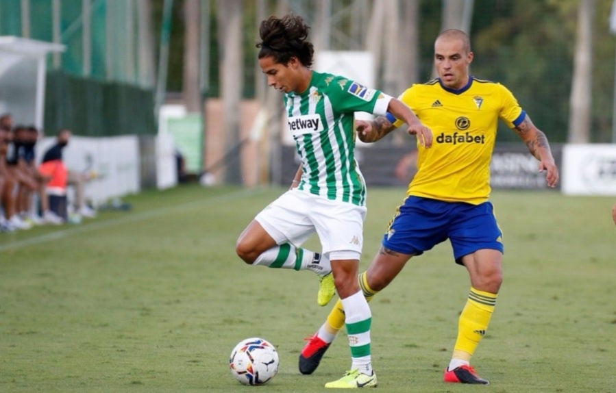 El mexicano en un partido con el club verdiblanco