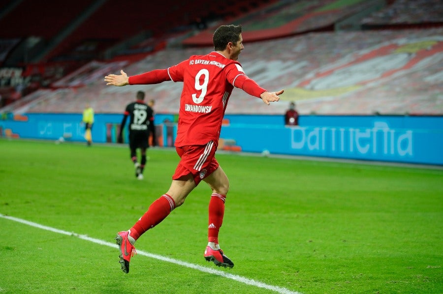 Robert Lewandowski luego de anotar el segundo gol