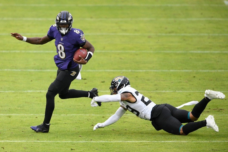 Lamar Jackson en el partido entre Ravens y Jaguars