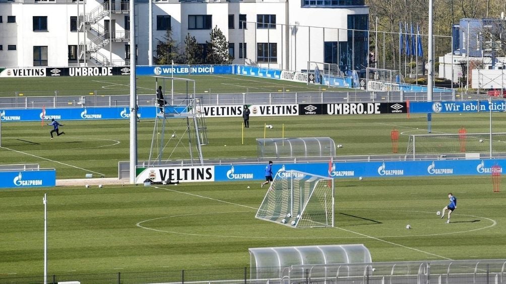 Schalke 04 de Alemania se convirtió en el primer equipo en volver a los entrenamientos 