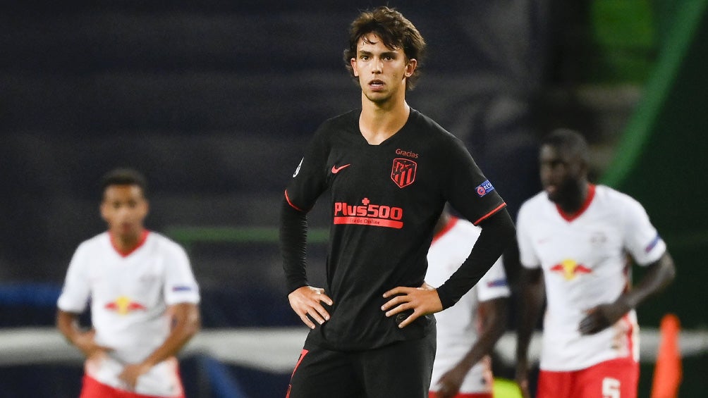 Joao Félix durante un duelo con el Atlético de Madrid 