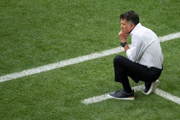 Juan Carlos Osorio durante un partido con México