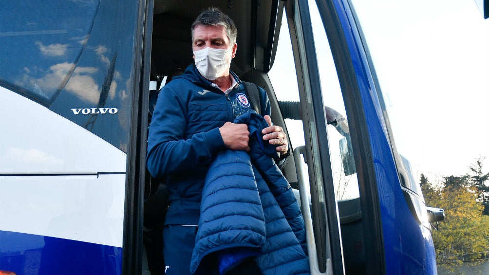 Siboldi: Extécnico de Cruz Azul deseó Feliz Navidad vestido de Grinch