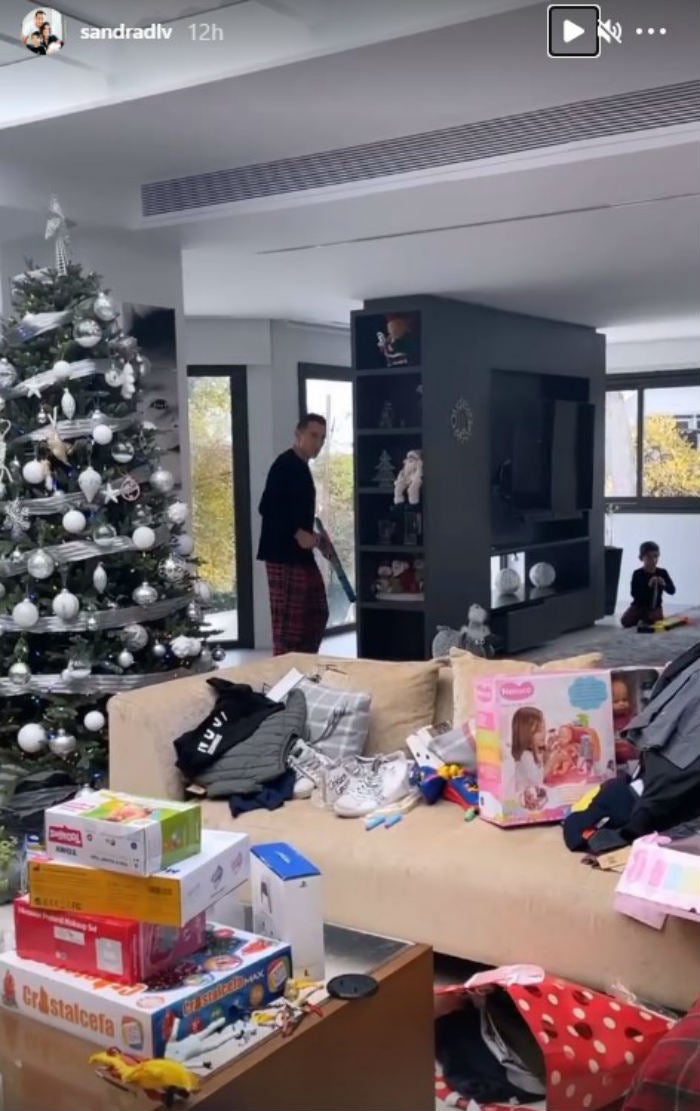 Los regalos de los hijos de Andrés Guardado