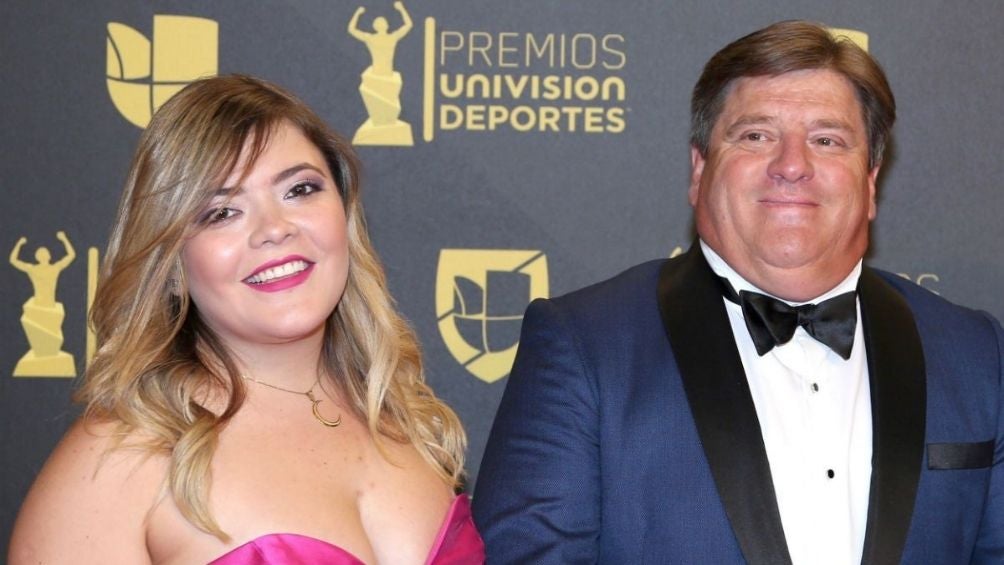 Mishelle y Miguel Herrera