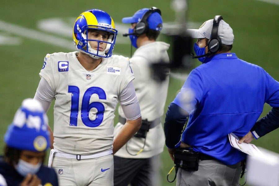 Jared Goff sufrió una fractura en el pulgar