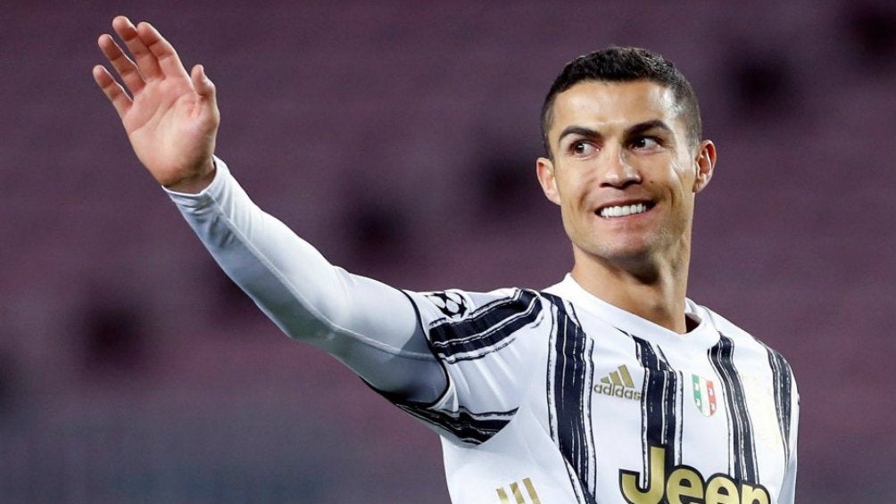 Cristiano Ronaldo: Academias de la Juventus lo felicitaron por el Globe Soccer Award