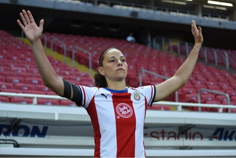 Janelly Farías durante un partido con Chivas Femenil