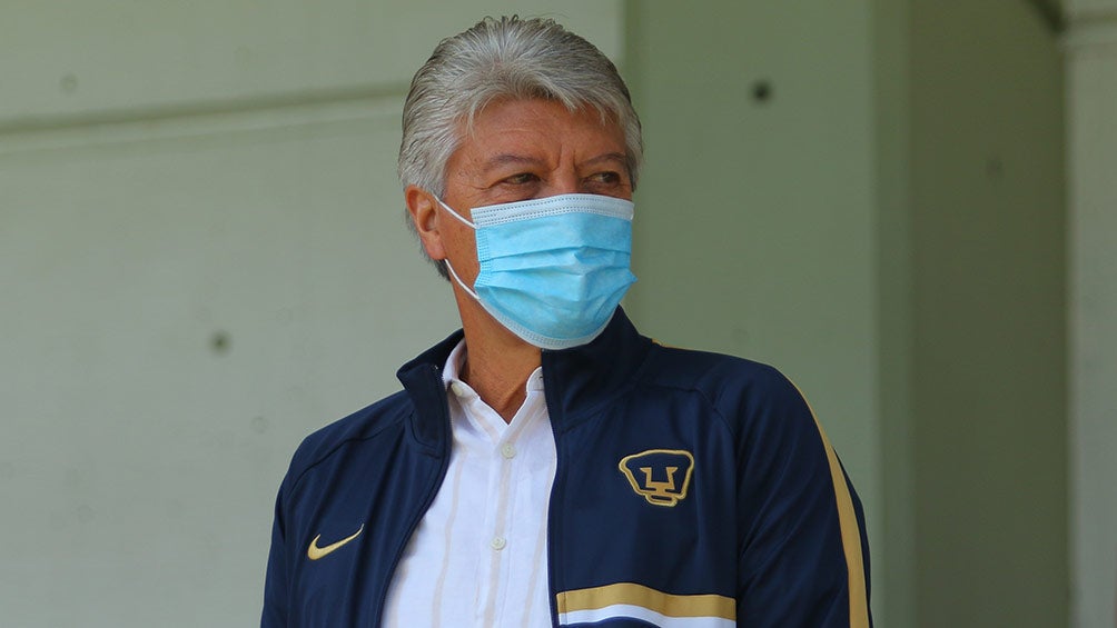 Ramírez, durante una práctica de Pumas