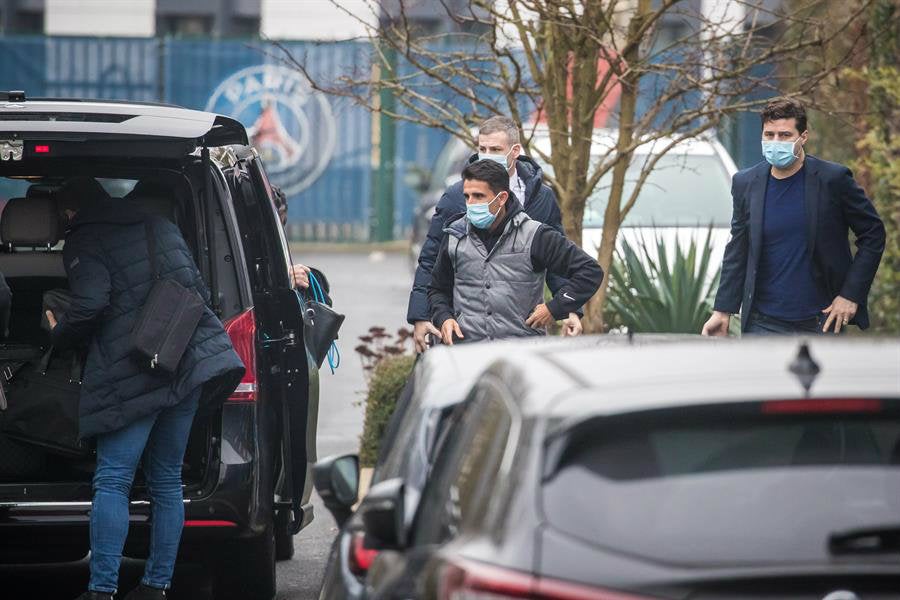 Pochettino arribando a la instalaciones del club parisino