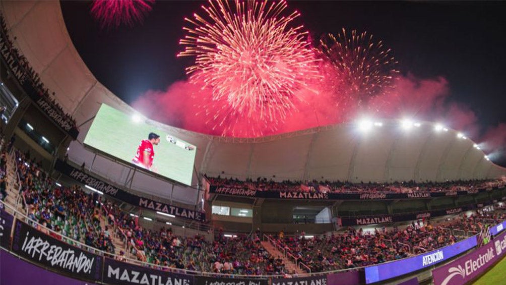 Afición disfruta victoria del Mazatlán FC en el Kraken