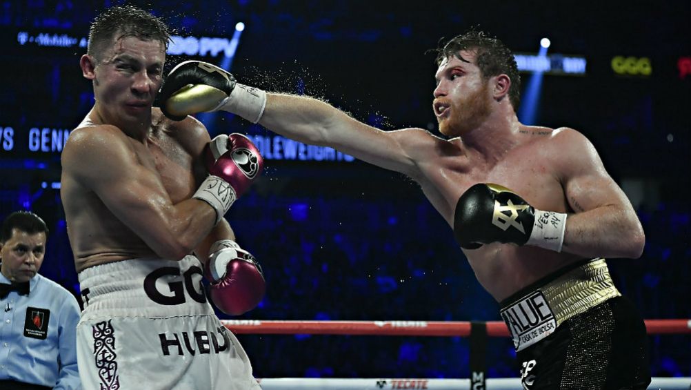 Canelo Álvarez en acción ante Golovkin