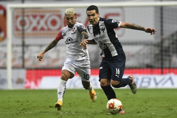 Celso Ortiz en acción con Rayados