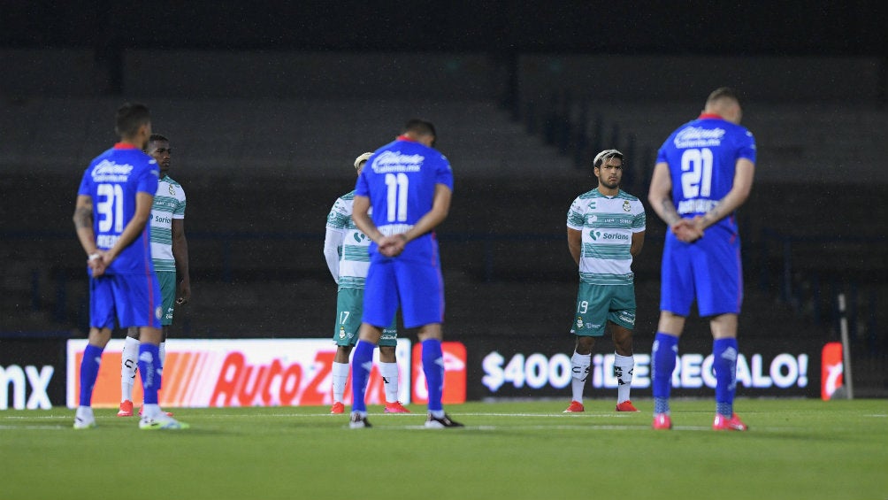 Cruz Azul: Analizan reprogramar partido ante Santos por casos de Covid-19