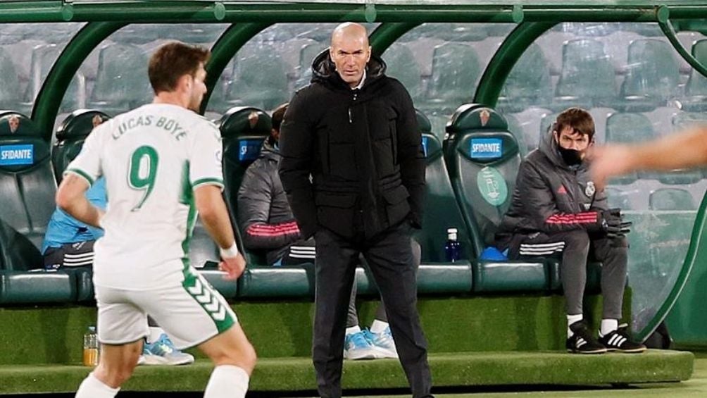 Zinedine Zidane dio negativo a coronavirus 