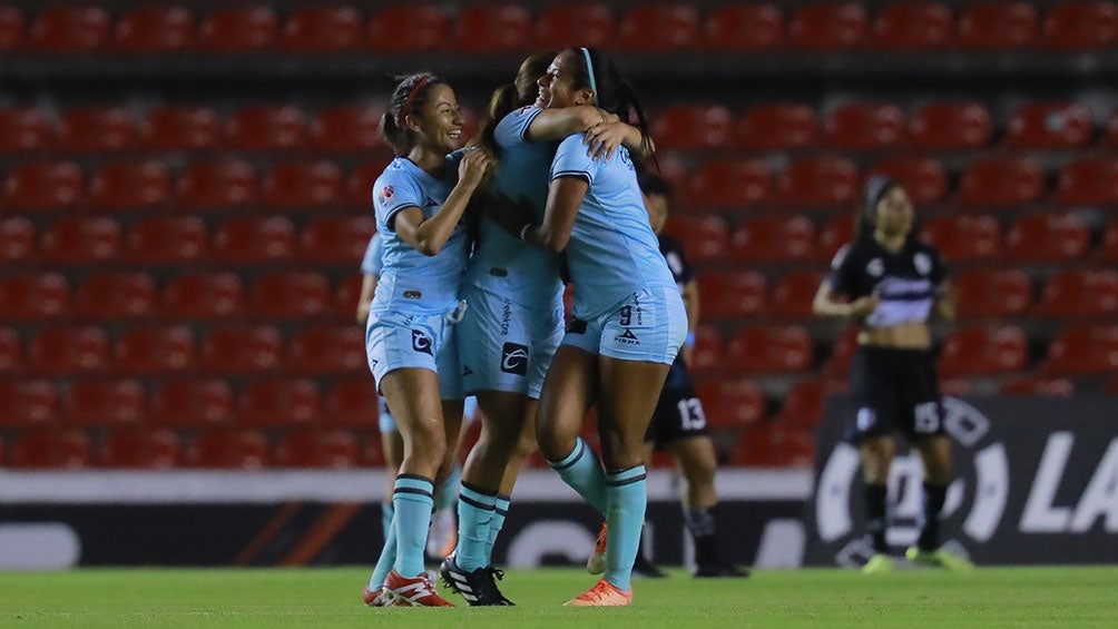 El festejo del gol de  Magaly Cortés