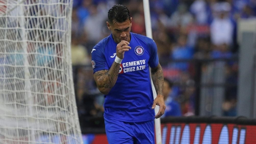 Caraglio en un partido con Cruz Azul 