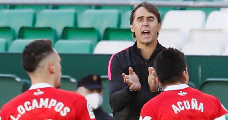 Lopetegui dirigiendo un partido