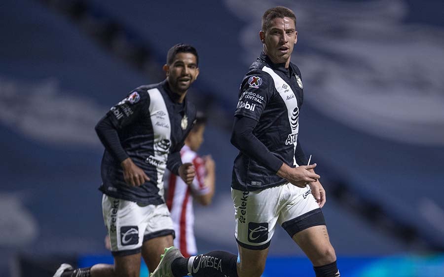 Ormeño celebra gol ante el Rebaño Sagrado