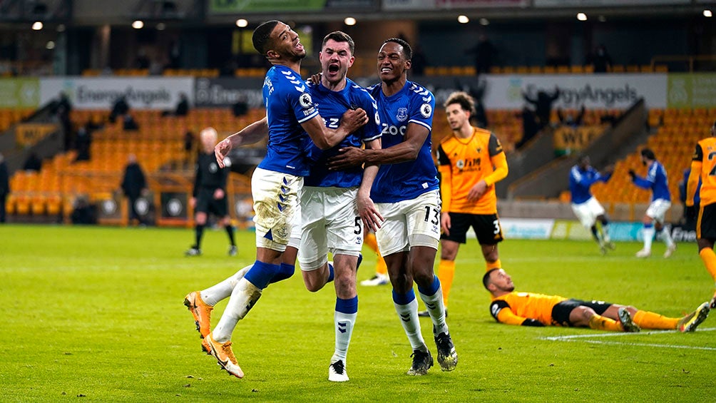 Raúl Jiménez: Wolverhampton hiló cinco juegos sin victoria al caer ante el Everton