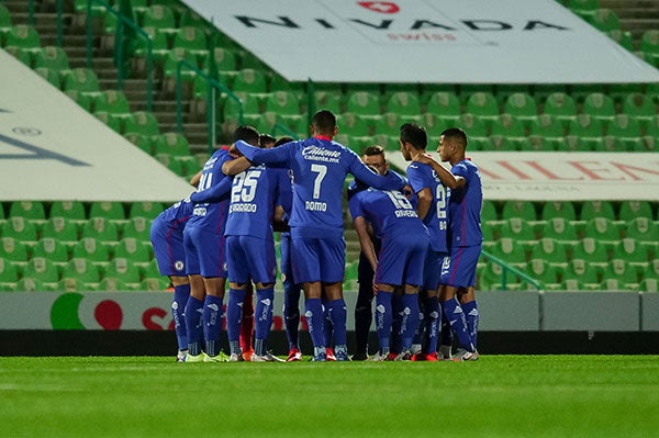 Jugadores de Cruz Azul previo al partido vs Santos