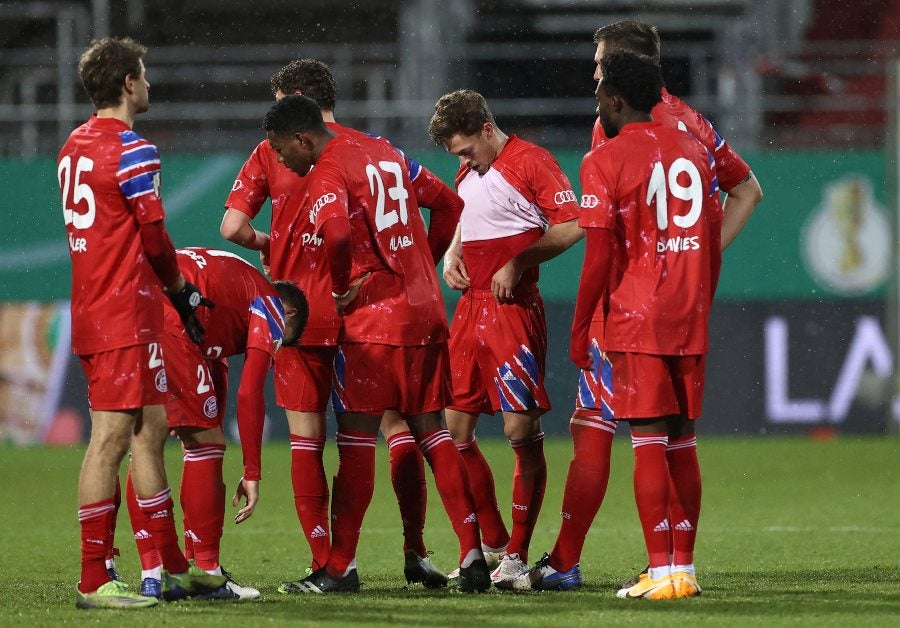 Jugadores del Bayern Munich tras ser eliminados en Copa