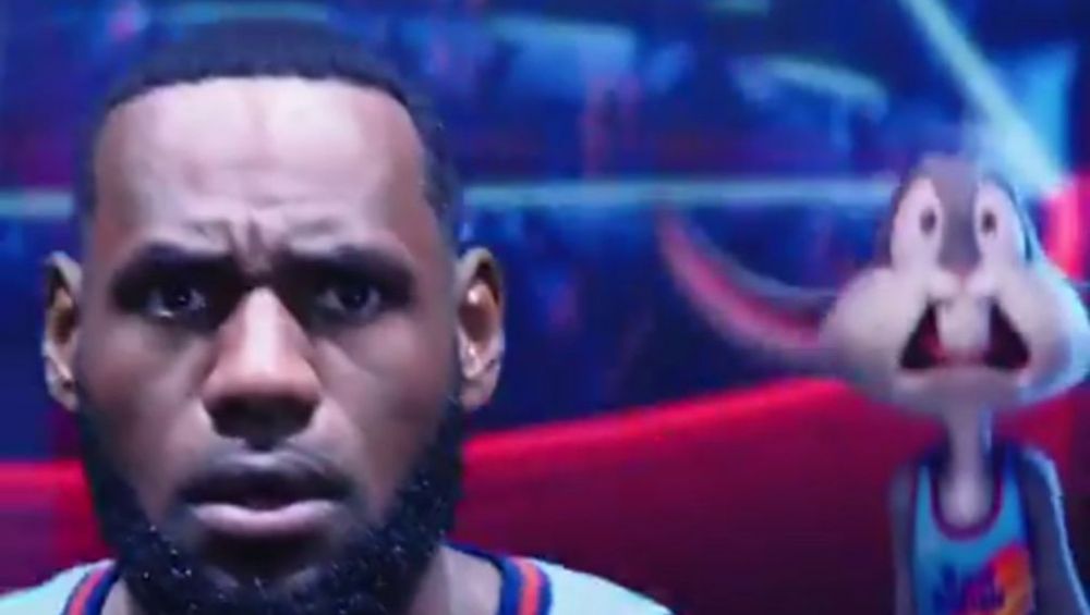 LeBron James y Bugs Bunny en Space Jam 2