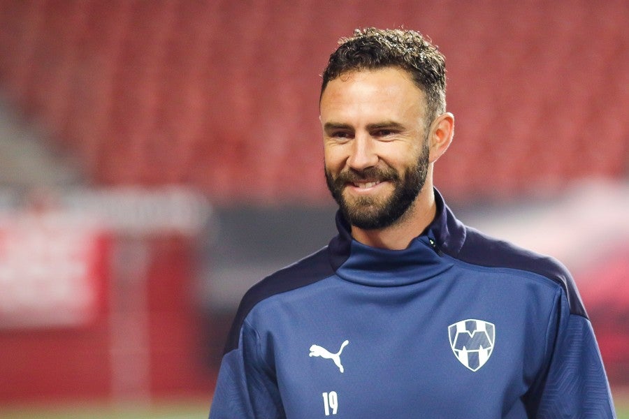 Miguel Layún previo a un partido con Rayados