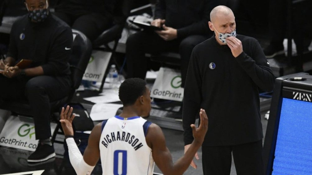 Adam Silver: 'NBA discute la posibilidad de vacunar a sus miembros contra Covid-19'