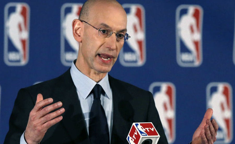 Adam Silver en conferencia de prensa