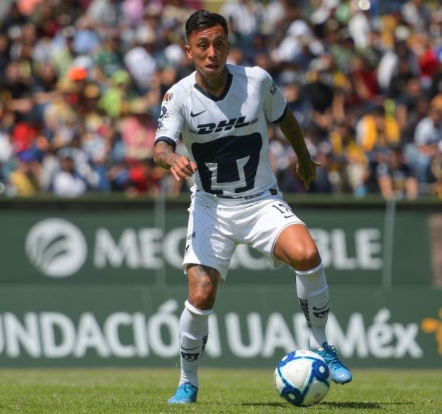 Martín Rodríguez, en acción con Pumas