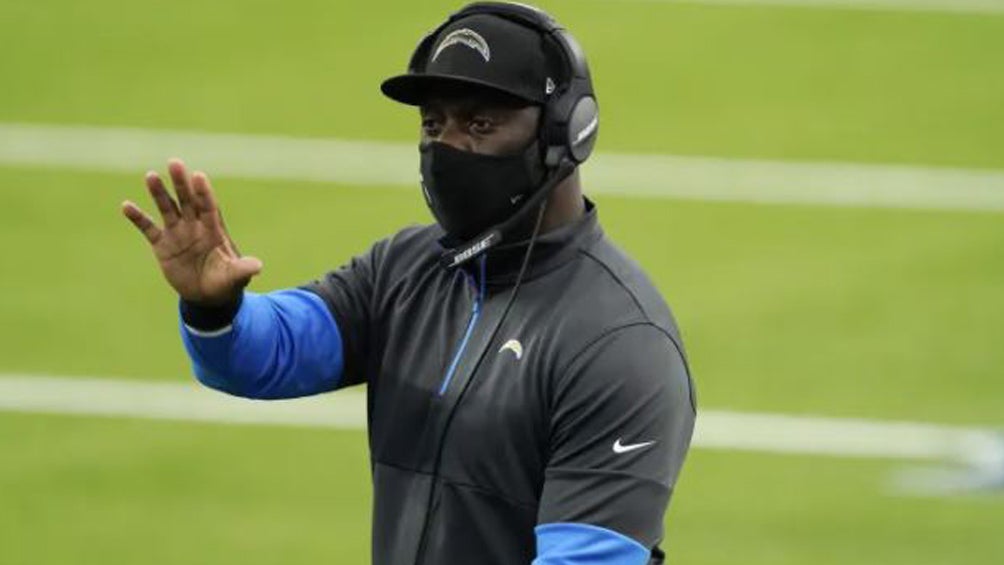 Anthony Lynn, en un duelo de los Chargers