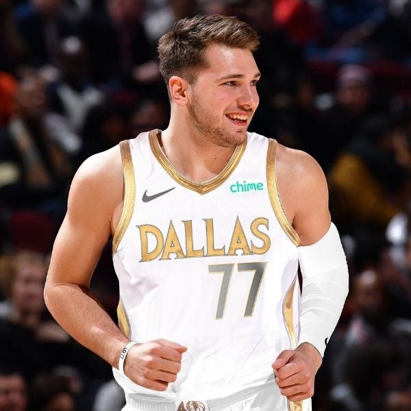 Doncic en un partido con Dallas