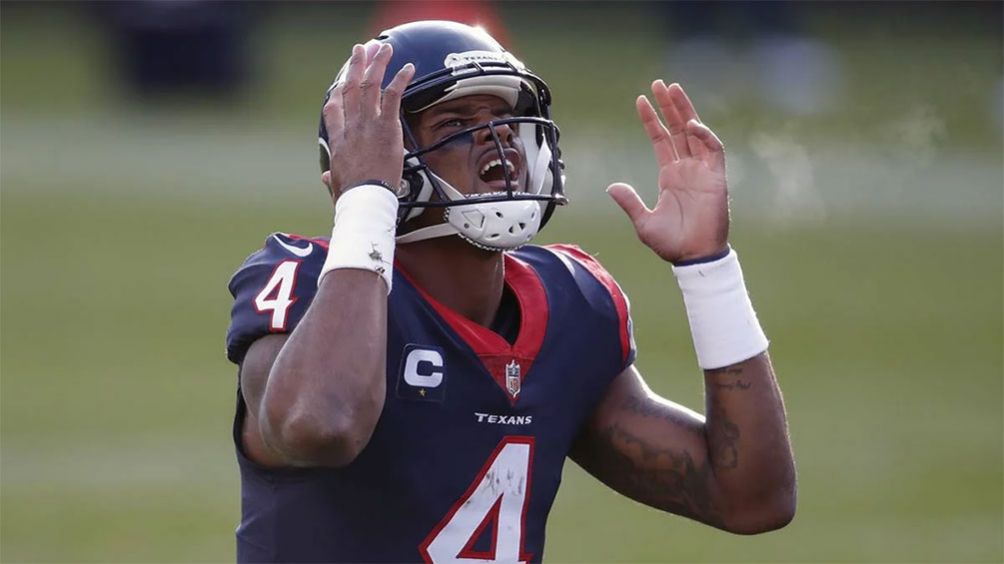 Deshaun Watson se lamenta en un partido con Texans