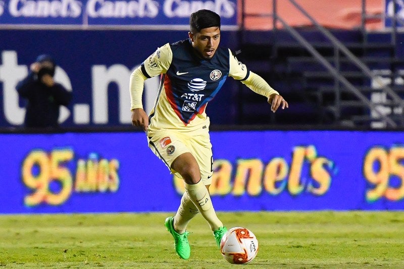 Sergio Díaz en partido con América