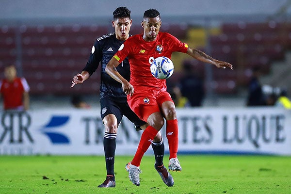 El panameño en un partido contra el Tri