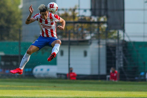 El defensa en partido con la Sub 20