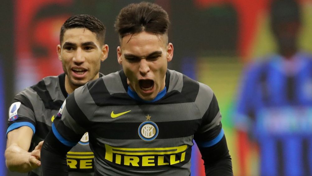 Lautaro Martínez tras anotar gol a favor del Inter de Milán