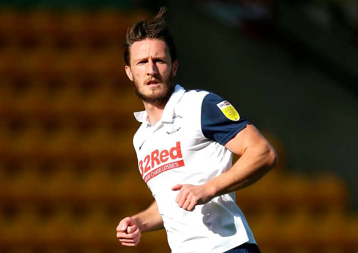 Ben Davies en el Preston de la Championship