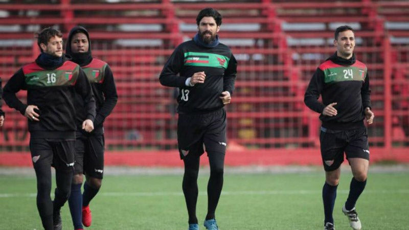 Sebastián Abreu durante una práctica con Boston River 