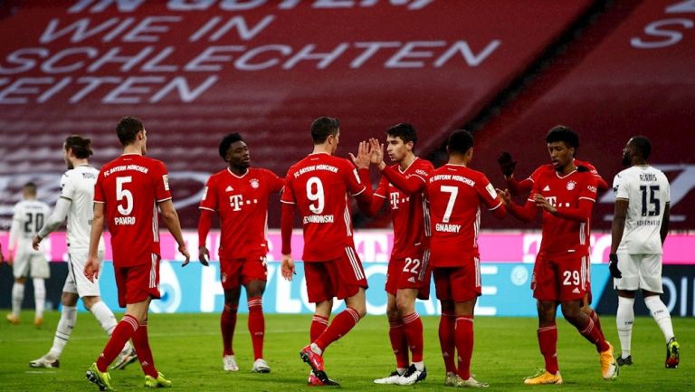 Jugadores del Bayern Munich celebrando un gol 