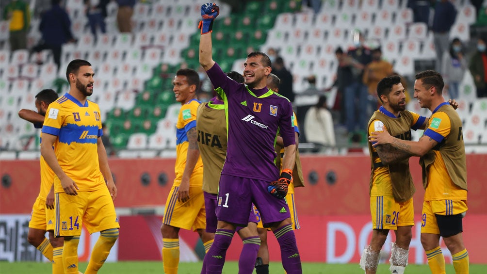 Jugadores de Tigres festejan victoria ante Palmeiras