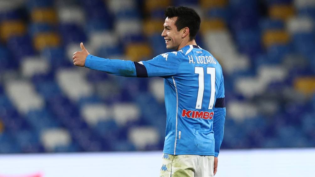 Chucky Lozano jugando con Napoli