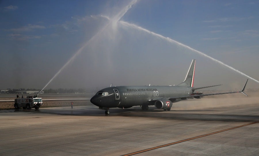 Avión de la Fuerza Aérea Mexicana que inauguró el aeropuerto de Santa Lucía