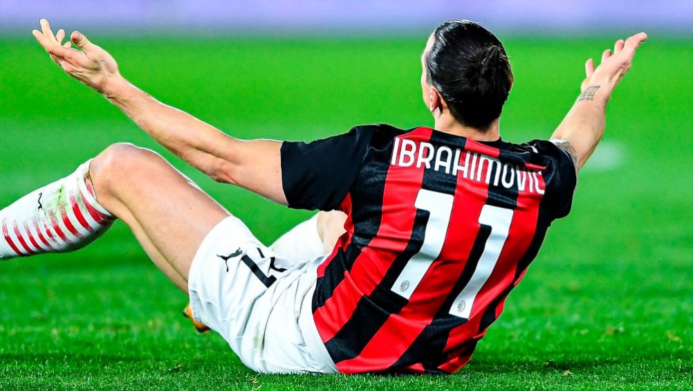 Zlatan Ibrahimovic en el partido entre el Milan y el Spezia