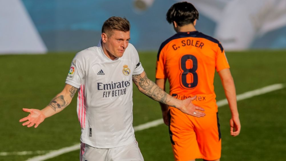 Toni Kroos en el partido entre el Real Madrid y el Valencia